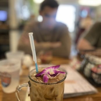 Redhead Bay Cafe - Sugar free vanilla latte with almond milk - New American Near Me - Virginia Beach, Virginia