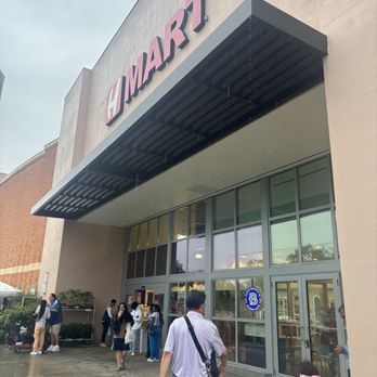 H Mart - Orlando - International Grocery Near Me - Pine Hills, Florida