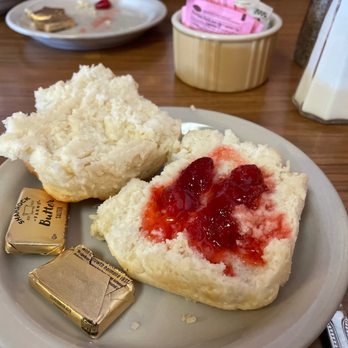 Buffalo Cafe - Biscuit - American Near Me - Twin Falls, Idaho
