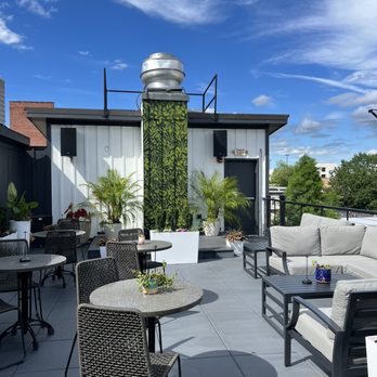 Eden Rooftop Lounge - Outside seating - Cocktail Bars Near Me - Greenville, South Carolina Eden Rooftop Lounge - Outside seating - Cocktail Bars Near Me - Greenville, South Carolina