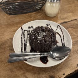 Mangia Brick Oven Pizza - Chocolate Lava Cake