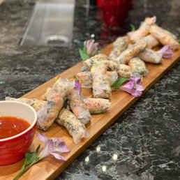 Rice paper chicken and veggie wraps. Rice paper chicken and veggie wraps.