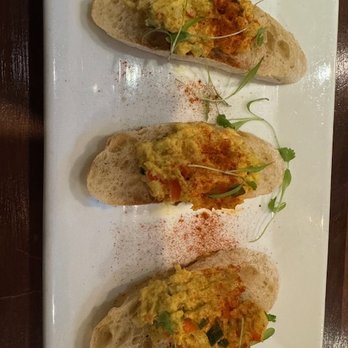 Level A Small Plates Lounge - Curried crab bruschetta: nice concept but execution, not so much - Lounges Near Me - Annapolis, Maryland Level A Small Plates Lounge - Curried crab bruschetta: nice concept but execution, not so much - Lounges Near Me - Annapolis, Maryland