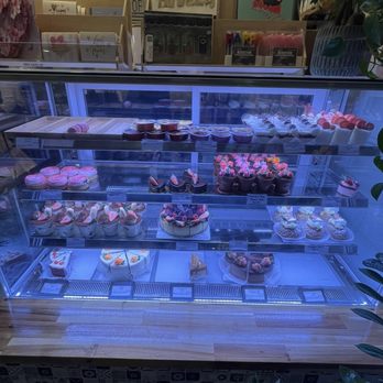 Cake Bar - The Cafe - - Pastry case - Custom Cakes Near Me - Syracuse, New York