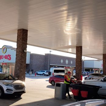 Buc-ee's - Gas Stations Near Me - Robertsdale, Alabama