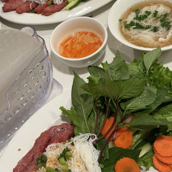 Tan Tan Cafe & Delicatessen - Delis Near Me - Beaverton, Oregon