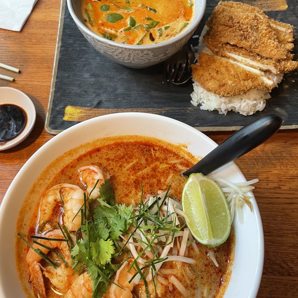 Tom Yum Koong Ramen Noodle Soup and Thai Katsu Curry Tom Yum Koong Ramen Noodle Soup and Thai Katsu Curry