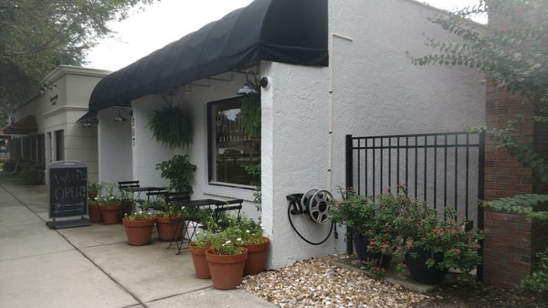 Paloma Parlor by null