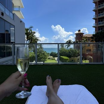 EVARA Beach Spa - Skin Care Near Me - Fort Lauderdale, Florida EVARA Beach Spa - Skin Care Near Me - Fort Lauderdale, Florida