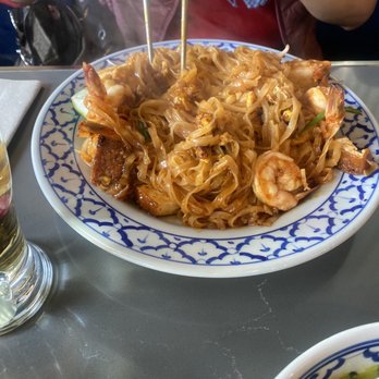 Pineapple Thai - Pad Thai lunch set - Thai Near Me - Cupertino, California Pineapple Thai - Pad Thai lunch set - Thai Near Me - Cupertino, California