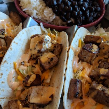 Bonzer Shack - Tuna (catch of the day) Tacos. - Bars Near Me - Kill Devil Hills, North Carolina