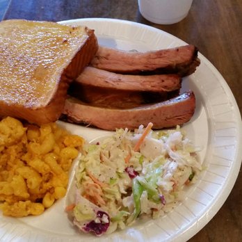 Smokin Pig - Spare ribs with Mac and cheese and coleslaw - Barbeque Near Me - Midway, Georgia Smokin Pig - Spare ribs with Mac and cheese and coleslaw - Barbeque Near Me - Midway, Georgia
