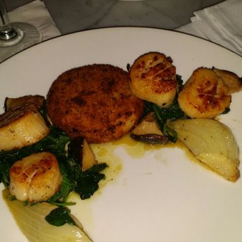 Giovannis Ristorante - The Sea Scallops and Crusted Potato Cake! - Italian Near Me - Beachwood, Ohio Giovannis Ristorante - The Sea Scallops and Crusted Potato Cake! - Italian Near Me - Beachwood, Ohio