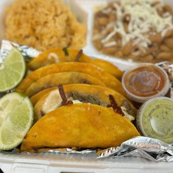 Vitos Tacos - 3 taco combo - beef - Tacos Near Me - Las Vegas, Nevada