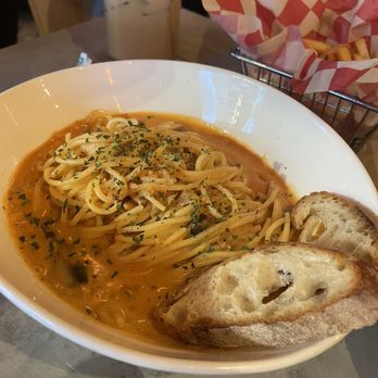 Mavi's Pizza and Pasta - Rose Chicken Pasta - Bubble Tea Near Me - Fort Lee, New Jersey Mavi's Pizza and Pasta - Rose Chicken Pasta - Bubble Tea Near Me - Fort Lee, New Jersey