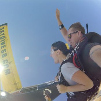 Skydive Santa Barbara - Skydiving by the plane - Skydiving Near Me - Lompoc, California