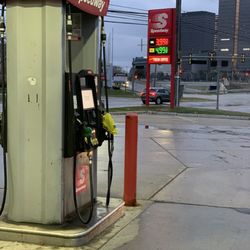 Speedway - Speedway on the corner of Evergreen Rd & Northwestern Highway