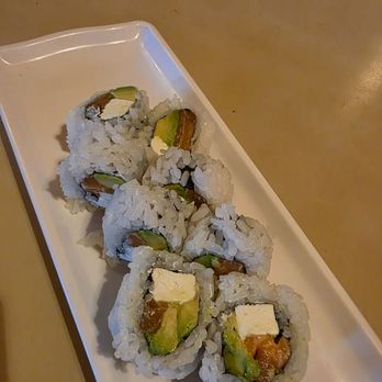 Taiyos Sushi & Poki - Philadelphia roll - Sushi Bars Near Me - Riverside, California Taiyos Sushi & Poki - Philadelphia roll - Sushi Bars Near Me - Riverside, California
