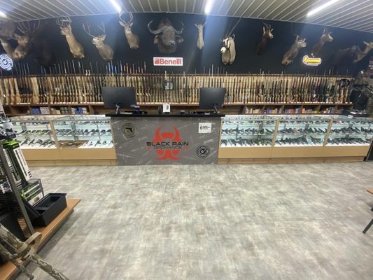 CEDAR FALLS OUTDOORS & PAWN CENTER - Updated June 2026 - 123 N Mine La