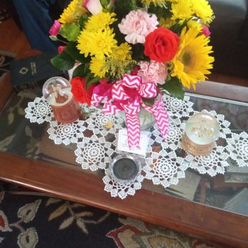 Escalon Country Flowers - Flowers ordered. Not worth $120 !! - Florists Near Me - Escalon, California Escalon Country Flowers - Flowers ordered. Not worth $120 !! - Florists Near Me - Escalon, California
