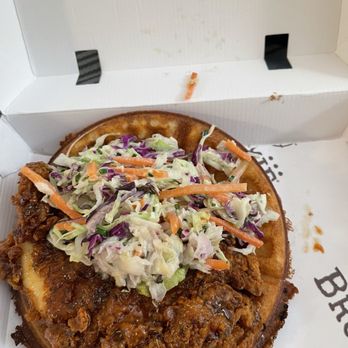 Bruxie - CHICKEN AND WAFFLE - Chicken Shop Near Me - Los Angeles, California Bruxie - CHICKEN AND WAFFLE - Chicken Shop Near Me - Los Angeles, California