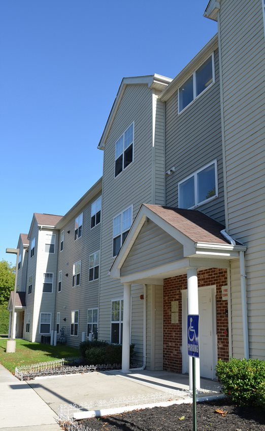 EAST LAKE GARDENS APARTMENTS Updated October 2024 Request