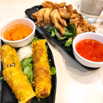 Ben Thanh - Spring rolls and cream cheese and vegetable dumplings - Thai Near Me - Waterloo, Ontario