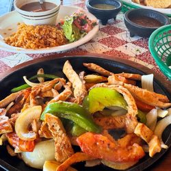 Mi Casa Mexican Restaurant - Chicken fajitas