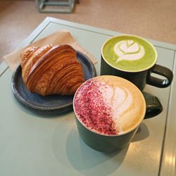 Aube Boulangerie - Lavender latte, matcha latte, and croissant