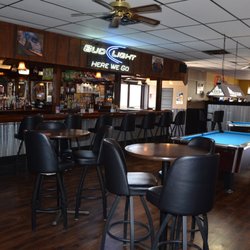 Brew N Cue - Plenty of seating!