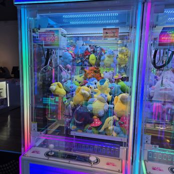 Up One SoHo - Claw machine - Toy Stores Near Me - New York, New York Up One SoHo - Claw machine - Toy Stores Near Me - New York, New York