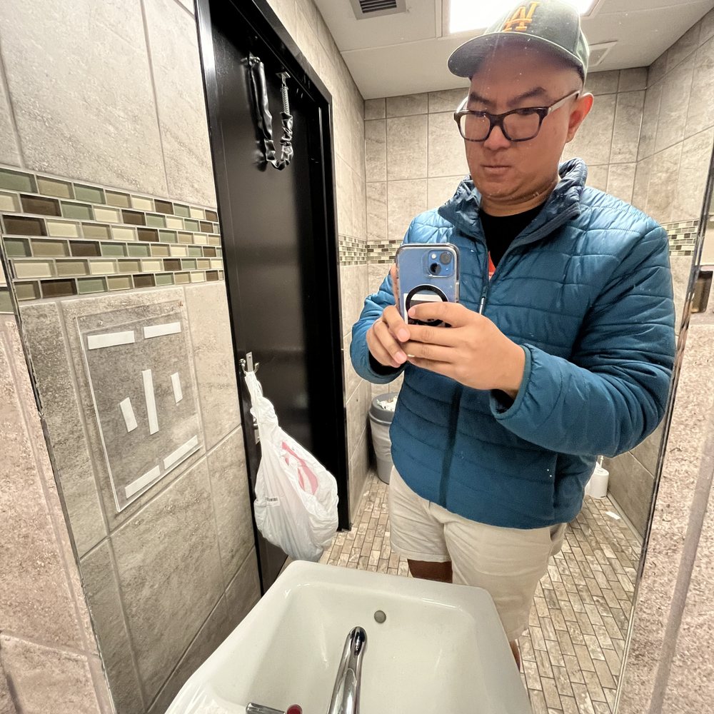 Waffle House - super clean mirror. I guess tagging isn't much of an issue here. - Breakfast & Brunch Near Me - Guadalupe, Arizona Waffle House - super clean mirror. I guess tagging isn't much of an issue here. - Breakfast & Brunch Near Me - Guadalupe, Arizona