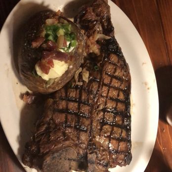 Cattlemens - Porterhouse with baked potato - Steakhouses Near Me - Selma, California