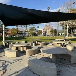 Maple Park - Shaded tables