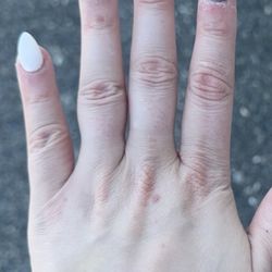 Vip Nails and Spa - What I ended up with. Mishaped and the wrong color, design.