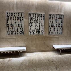 Management Concepts - Lobby waiting area