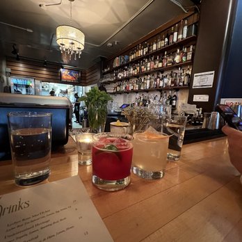 Bar Purlieu - Driving miss Daisy - French Near Me - Eugene, Oregon
