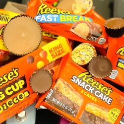 Speedee Mart - Shall we Reese's! Sharing is caring!!