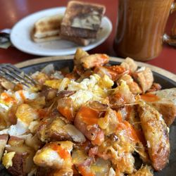 Victoria's Cafe - Cajun Skillet - DELICIOUS