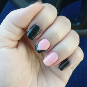 Nail Paradise - Air bubble on pointer finger, and uneven and patchy middle finger design - Nail Salons Near Me - Beverly Hills, California Nail Paradise - Air bubble on pointer finger, and uneven and patchy middle finger design - Nail Salons Near Me - Beverly Hills, California