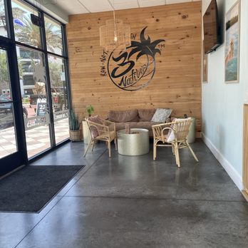 3Natives - Interior - Juice Bars & Smoothies Near Me - Lake Mary, Florida 3Natives - Interior - Juice Bars & Smoothies Near Me - Lake Mary, Florida