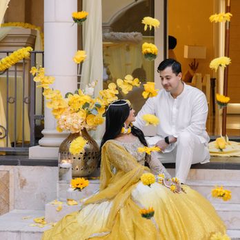 Onyx Moon - Balloon Services Near Me Onyx Moon - Balloon Services Near Me