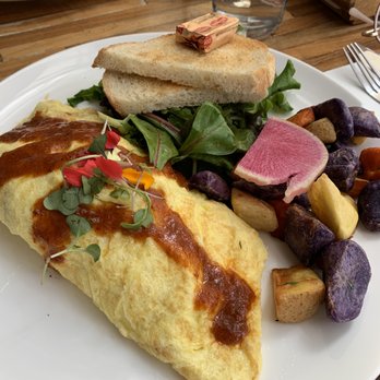 Lapisara Eatery - Thai PaNang Omelette - Breakfast & Brunch Near Me - San Francisco, California