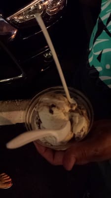 Duffer's Restaurant & Old Fashioned Ice Cream Parlor by null