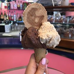 Cuore di Panna - Nocciola (hazelnut) and chocolate hazelnut gelato