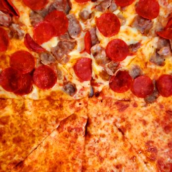 Oak Neck Pizzeria & Catering - My sausage and pepperoni pie (19) - Pizza Near Me - West Islip, New York Oak Neck Pizzeria & Catering - My sausage and pepperoni pie (19) - Pizza Near Me - West Islip, New York