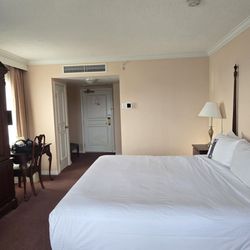 Hotel Grand Pacific