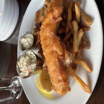 OAK at The Glen - Fish n chips - Bars Near Me - Glenview, Illinois OAK at The Glen - Fish n chips - Bars Near Me - Glenview, Illinois