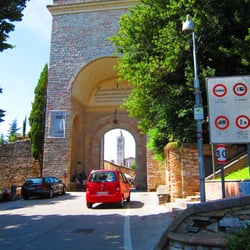 Hotel Porta Nuova - just a minute away from Assisi