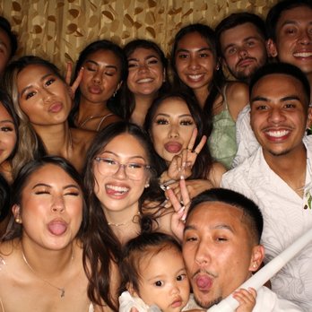 In The Moment Photobooths - Photo Booth Rentals Near Me In The Moment Photobooths - Photo Booth Rentals Near Me